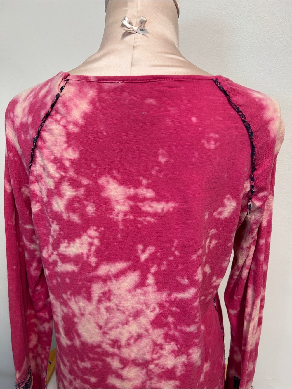 Sundance Boho Earthy Tie Dye Long Sleeve Distressed Embroidered Tee Womens S - Picture 12 of 15